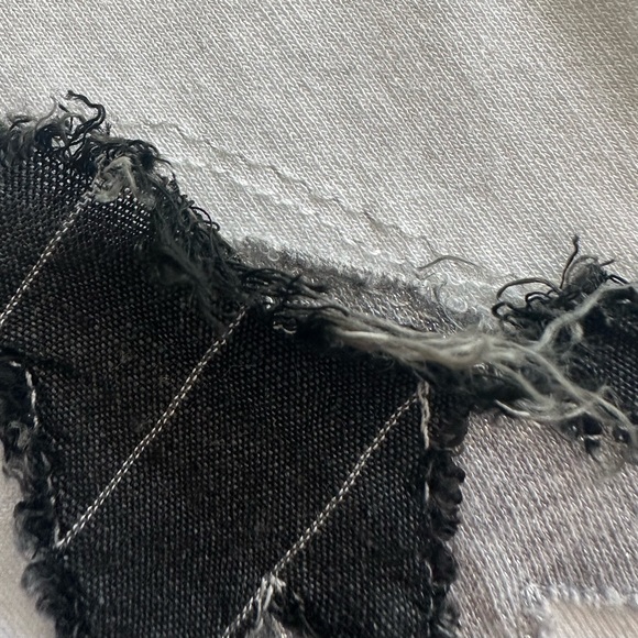 ANTONIO MARRAS (no label) Black and White Fitted Blouse with fabric applique - Picture 9 of 9